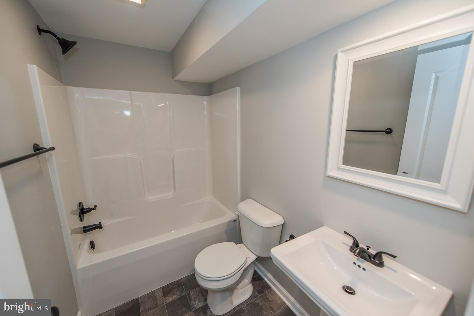 RED HILL - Residential