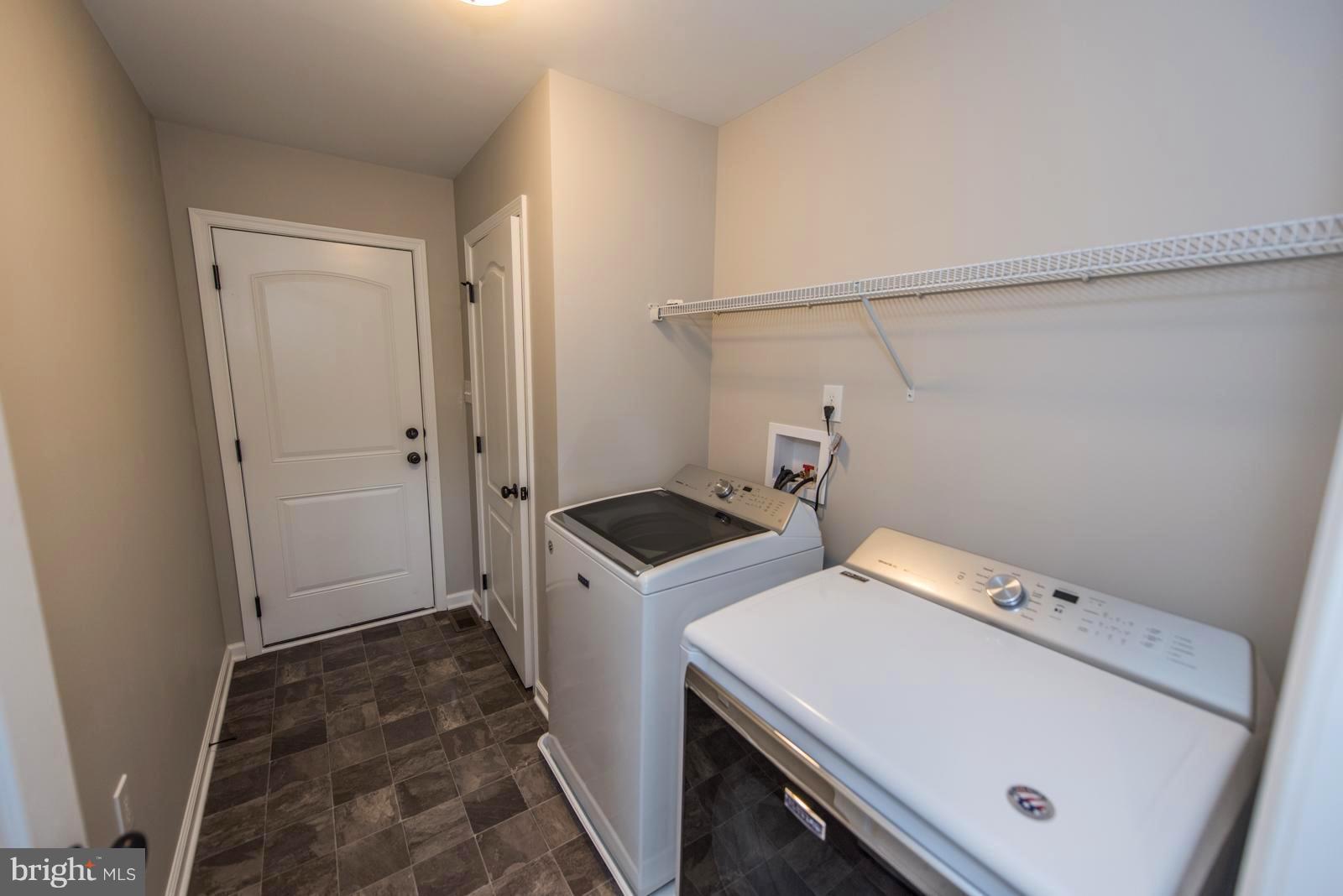 RED HILL - Residential