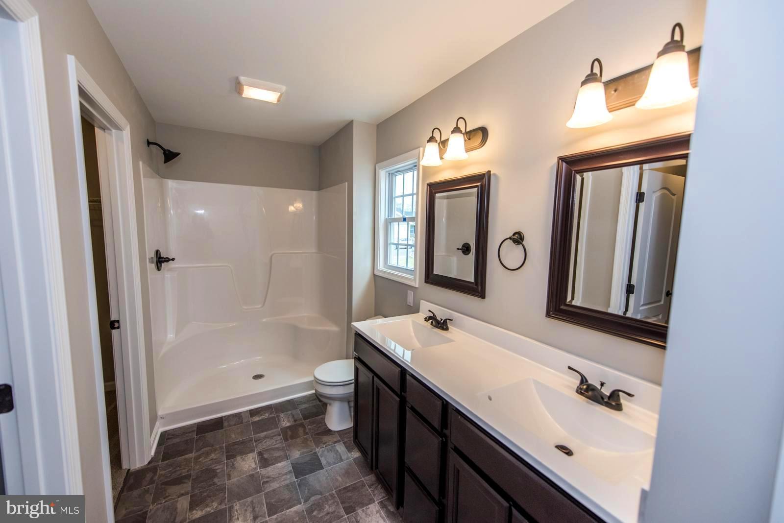 RED HILL - Residential