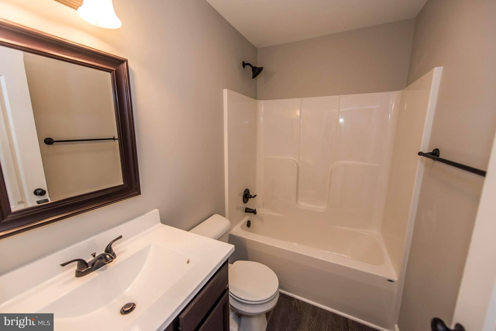 RED HILL - Residential