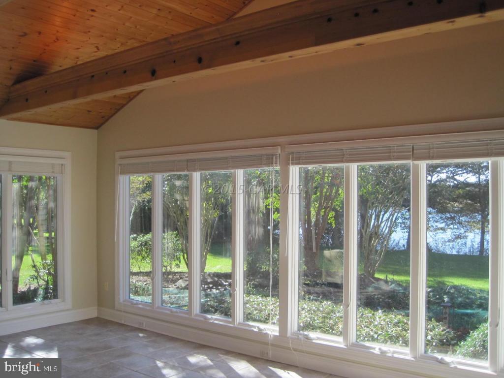 SADDLE CREEK - Residential