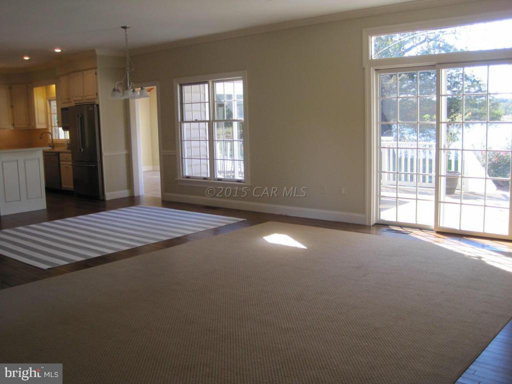 SADDLE CREEK - Residential