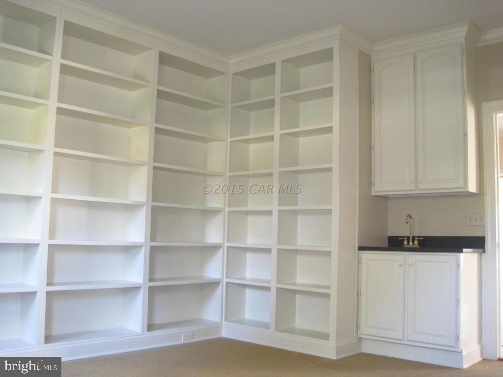 SADDLE CREEK - Residential