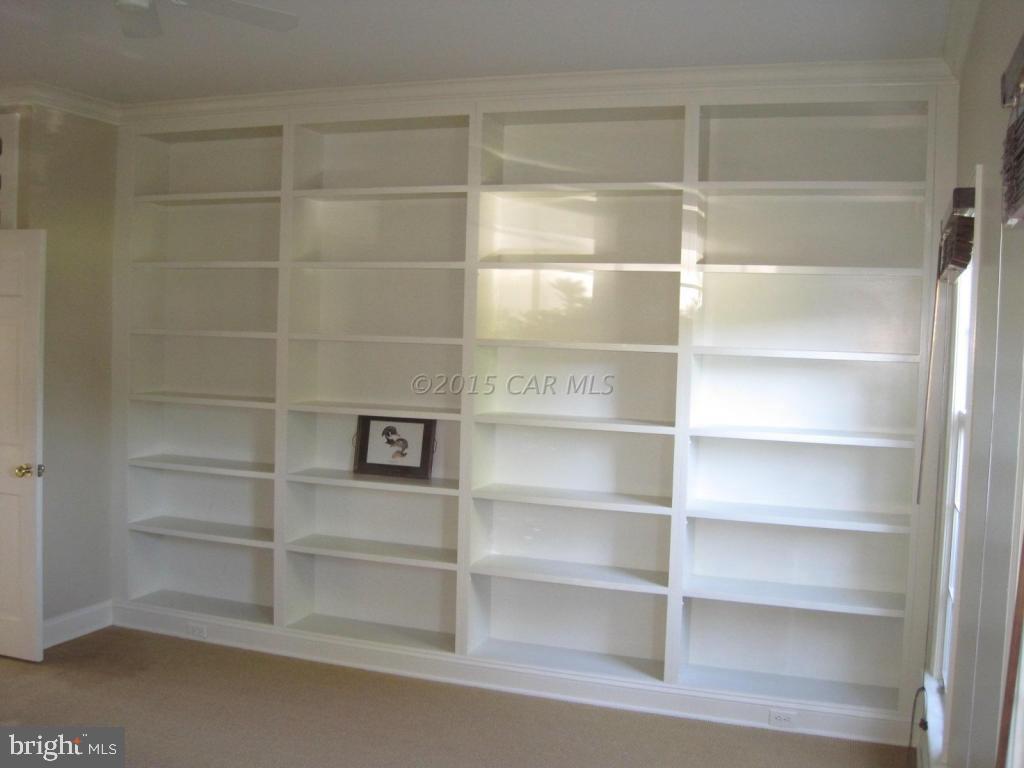 SADDLE CREEK - Residential