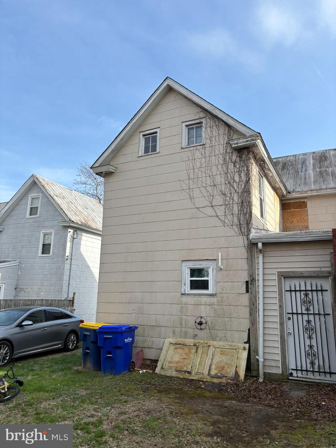 27 W DAVID STREET