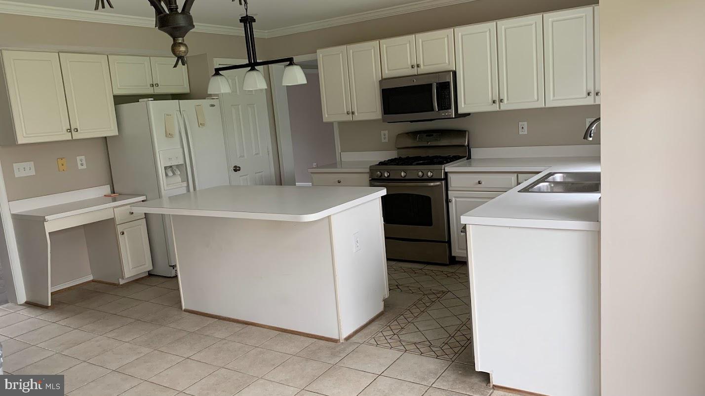 MANORS OF PAINT BRANCH - Residential Lease