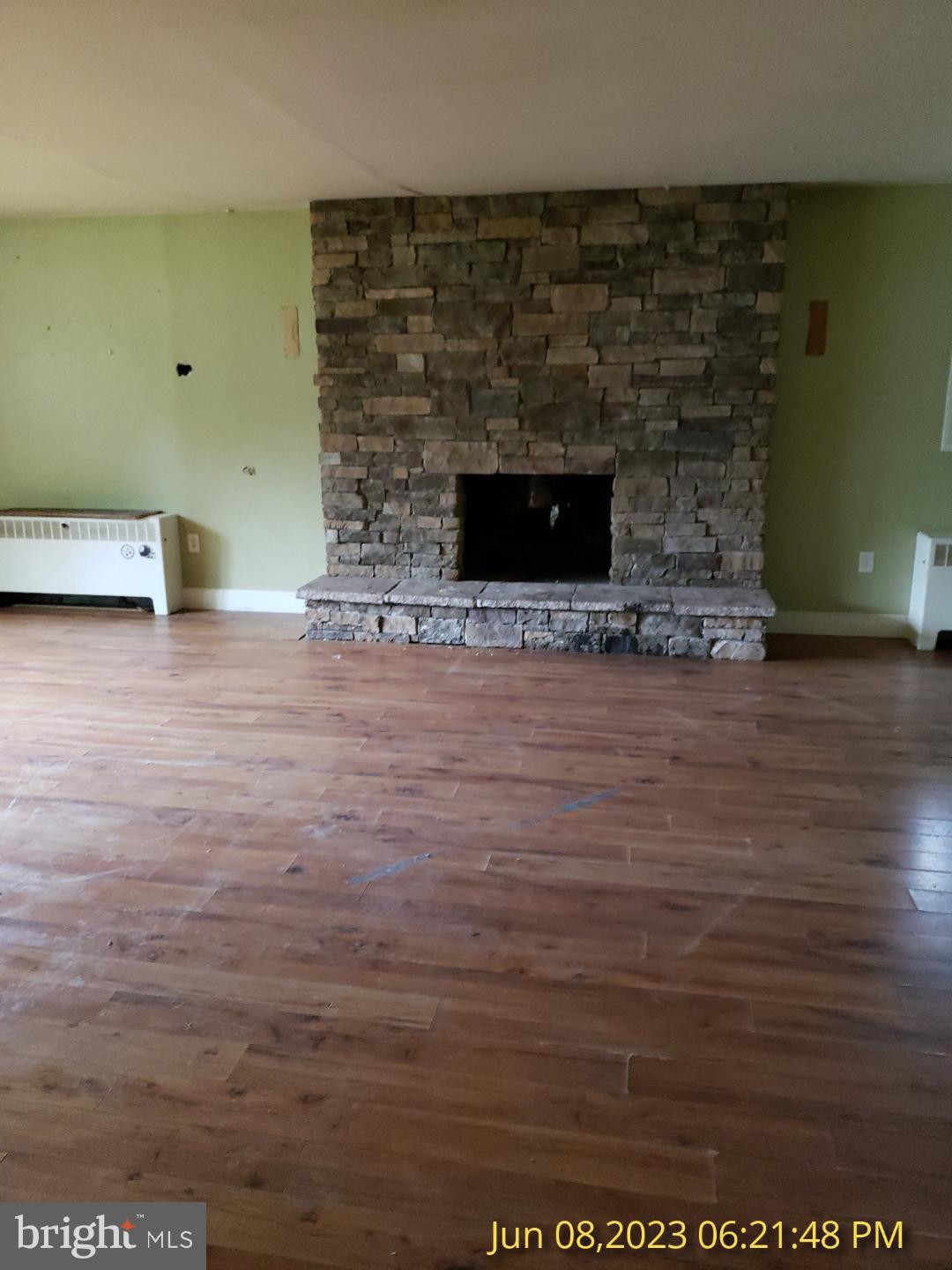 FRACKVILLE - Residential