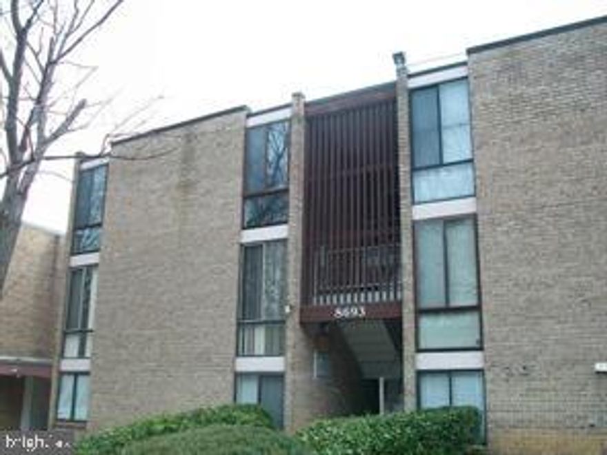 Oversized condo near DC beltway & NASA Goddard Space Center on bus route to New Carrollton & Greenbelt metros. Large kitchen, dining room, living room, glassed-in porch for sitting or computer area. Ample closets (1 walk-in) and storage. CAM, trash pickup, heat, electric, water, sewer, air conditioning, pools, and tennis are included in the rent. Telephone, and cable not included.