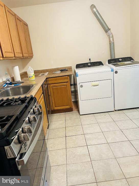 CHELSEA WOODS - Residential Lease