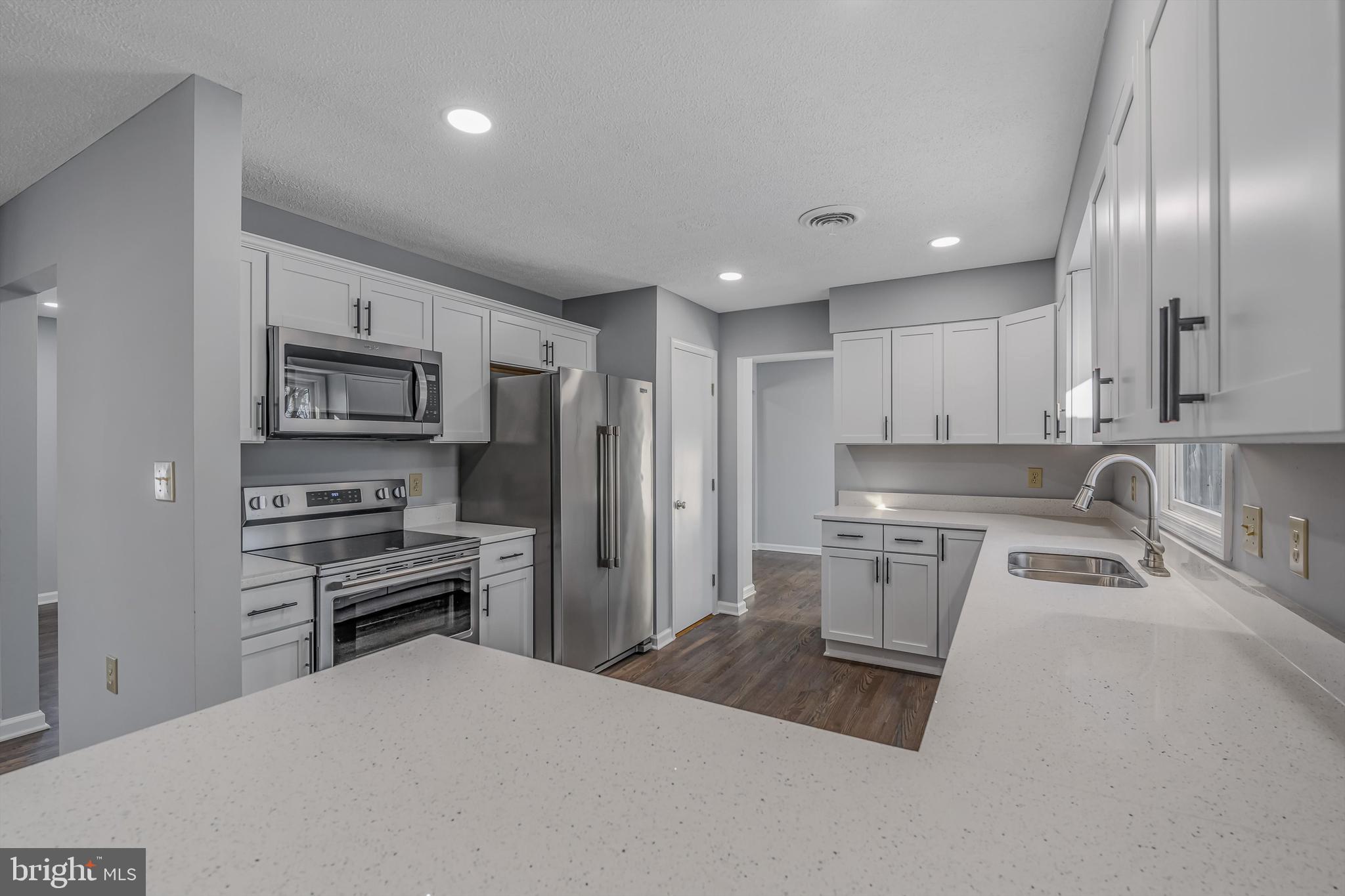 INWOOD EAST - Residential