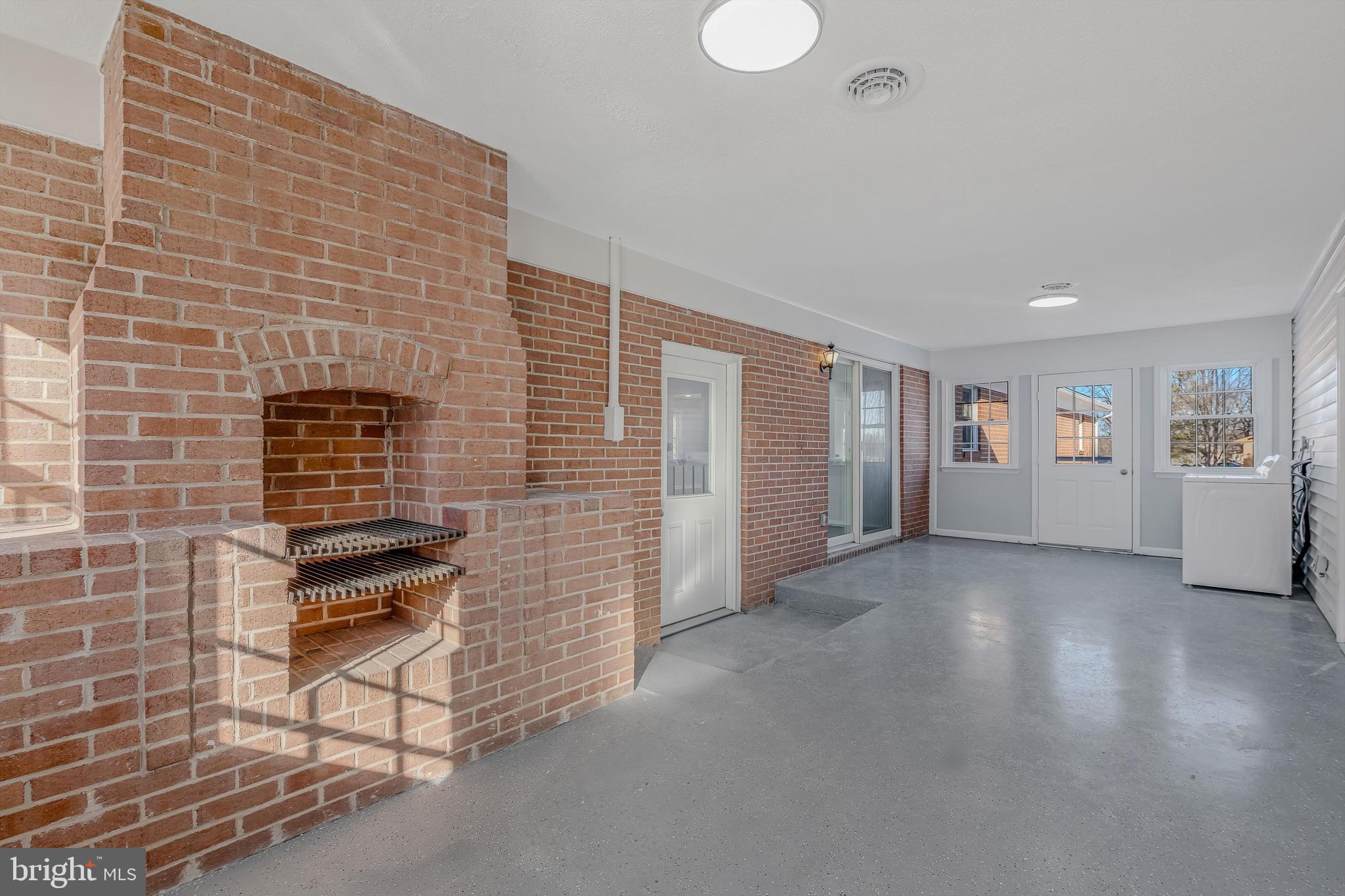 INWOOD EAST - Residential