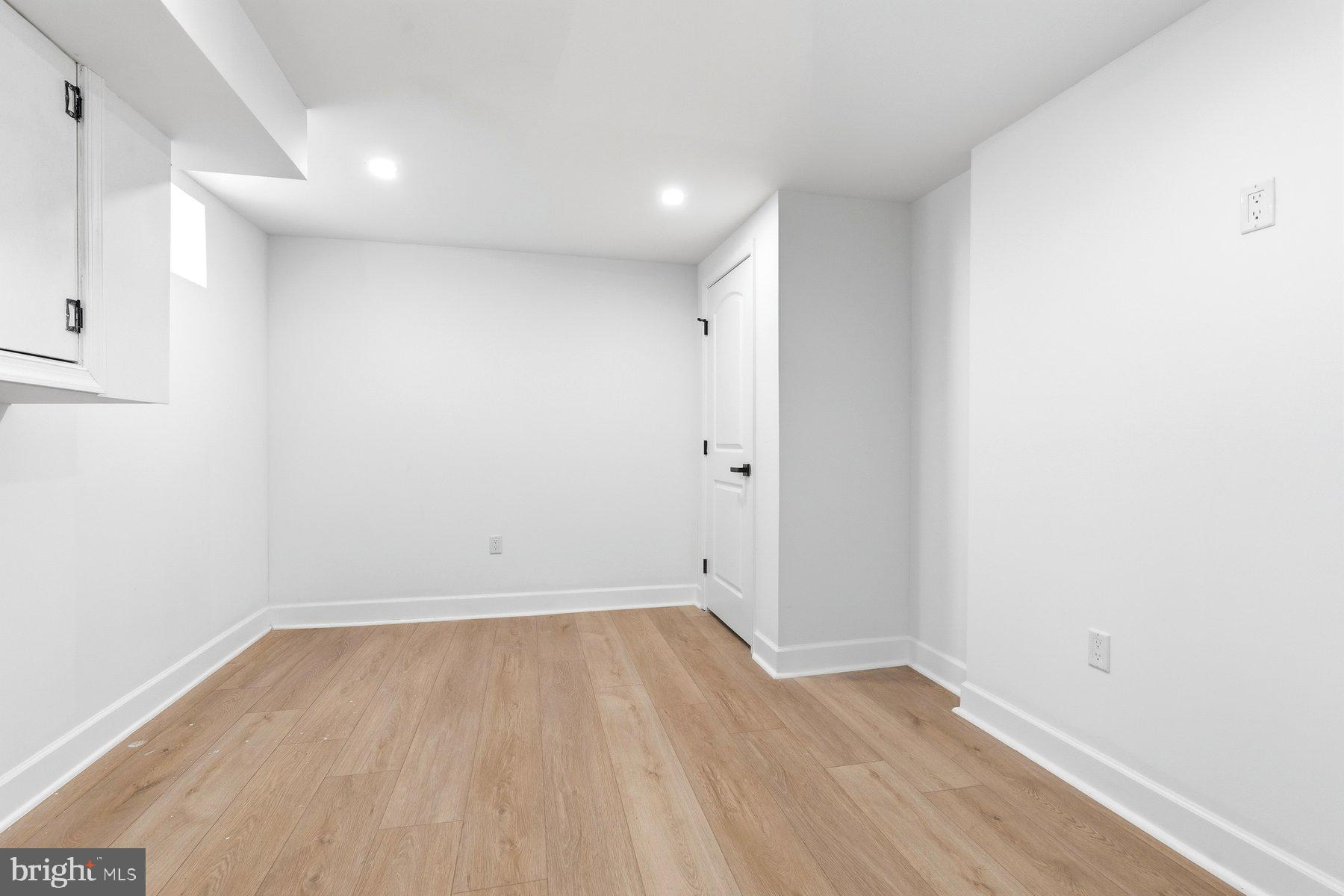 ASHBURTON HISTORIC DISTRICT - Residential