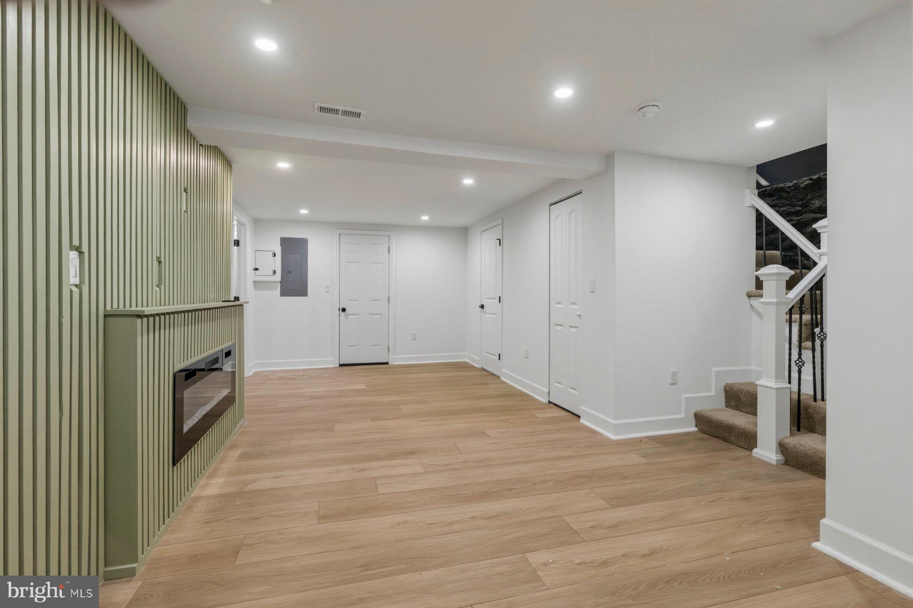 ASHBURTON HISTORIC DISTRICT - Residential