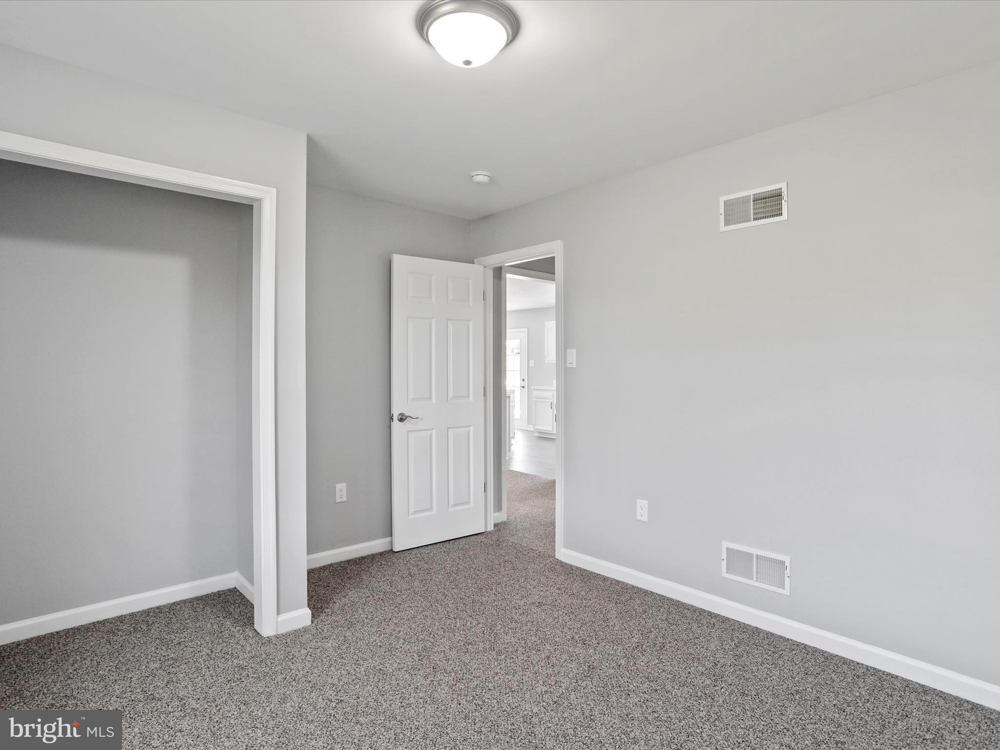 LA-VI ESTATES - Residential