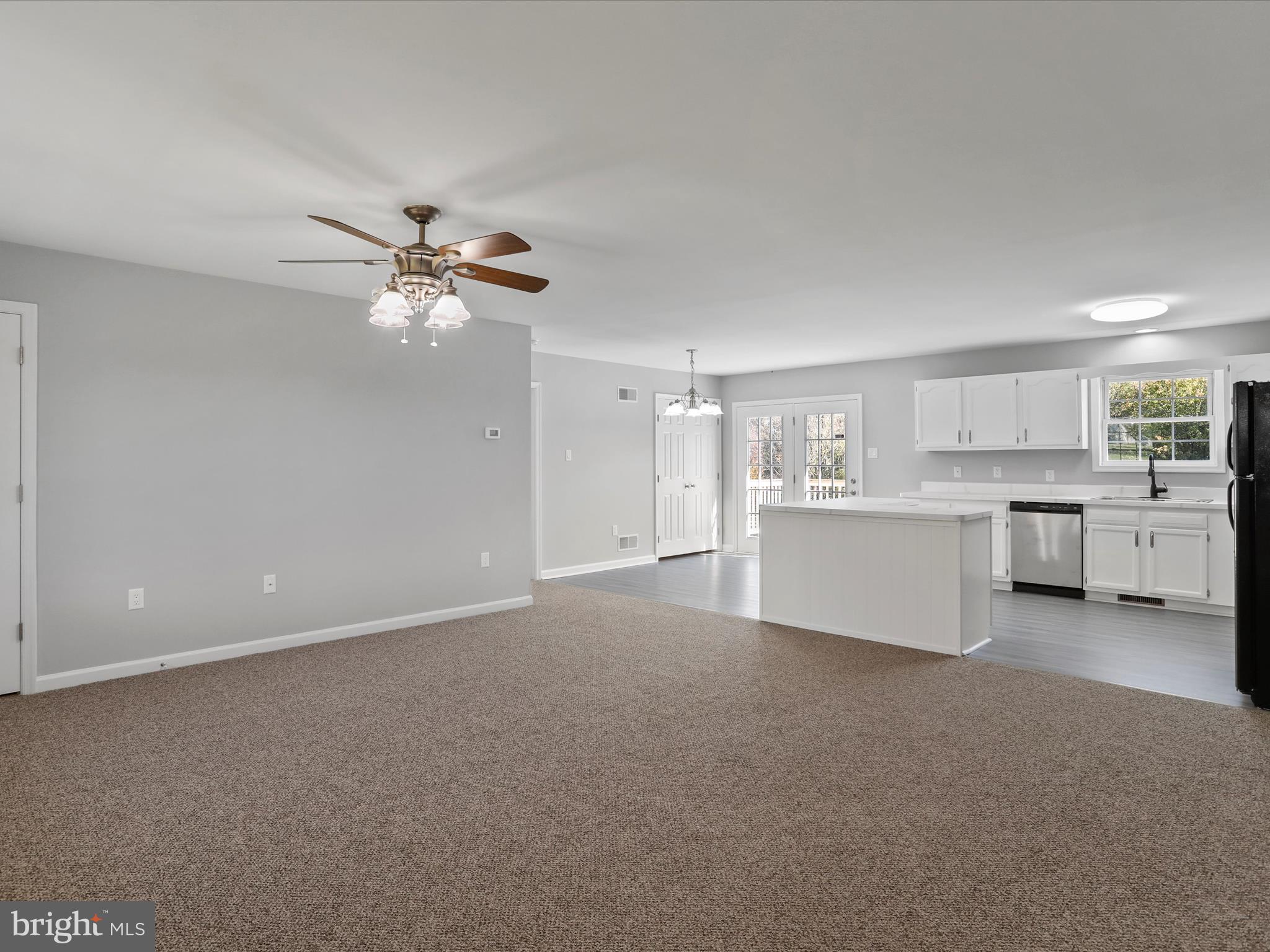 LA-VI ESTATES - Residential