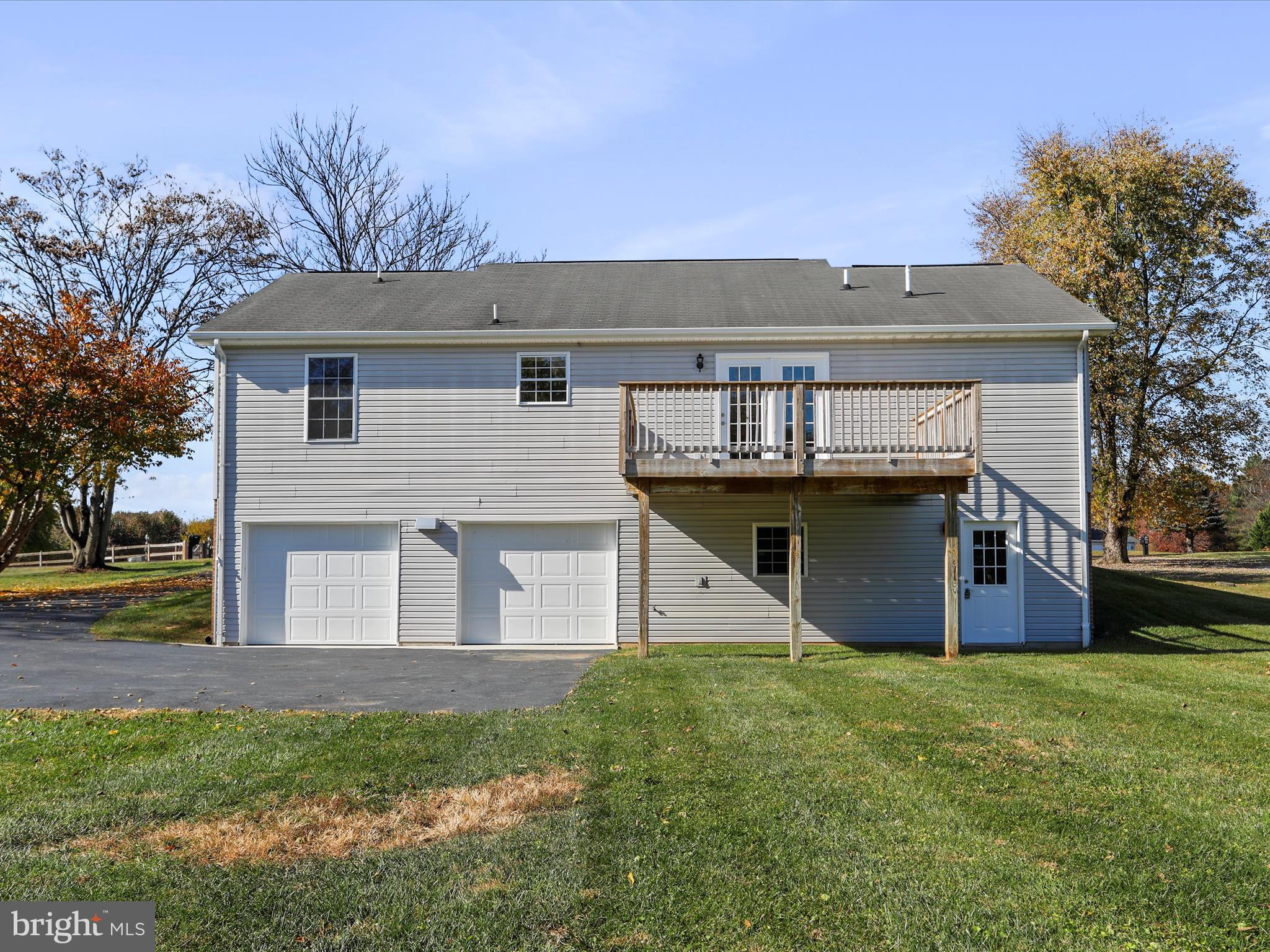 LA-VI ESTATES - Residential