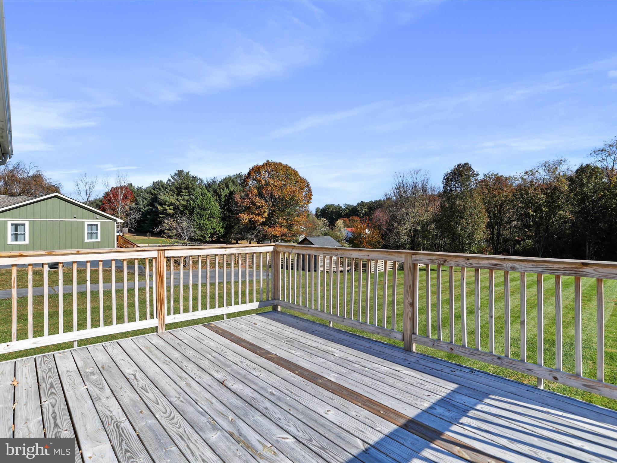 LA-VI ESTATES - Residential