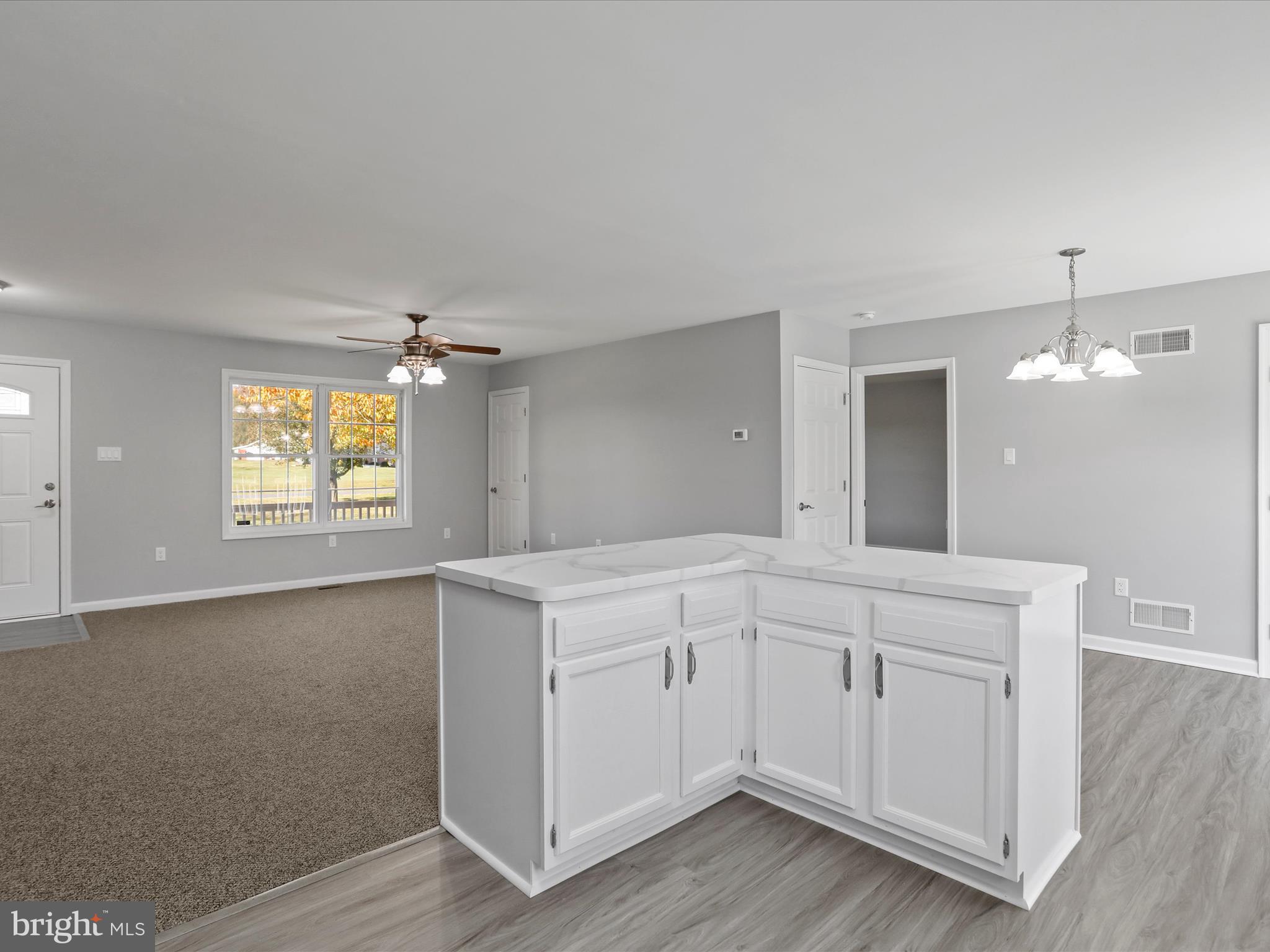 LA-VI ESTATES - Residential