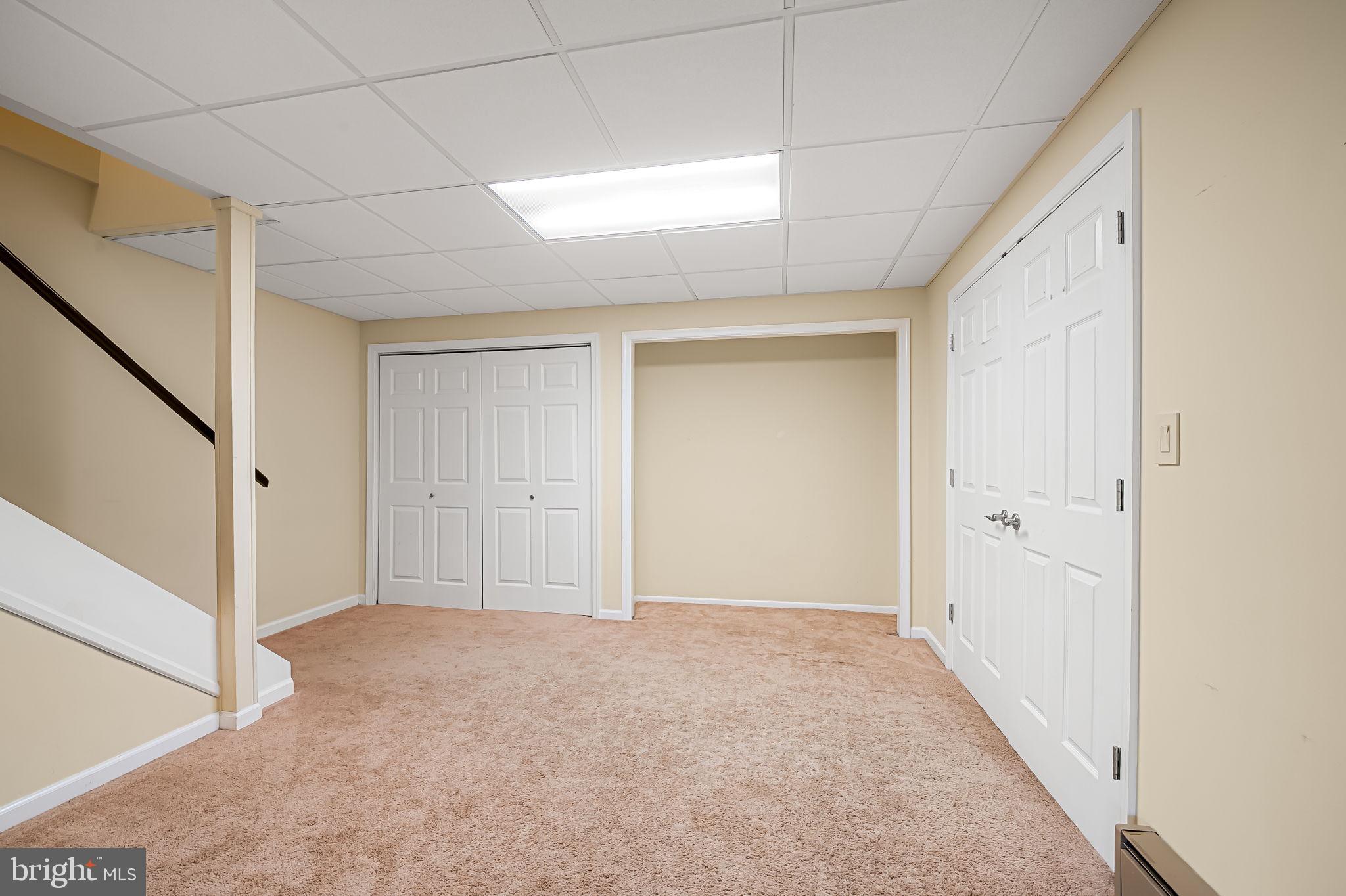 UPTON VILLAGE NORTH - Residential Lease