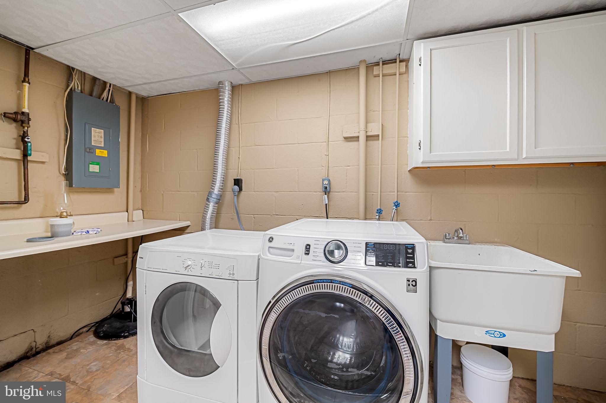 UPTON VILLAGE NORTH - Residential Lease