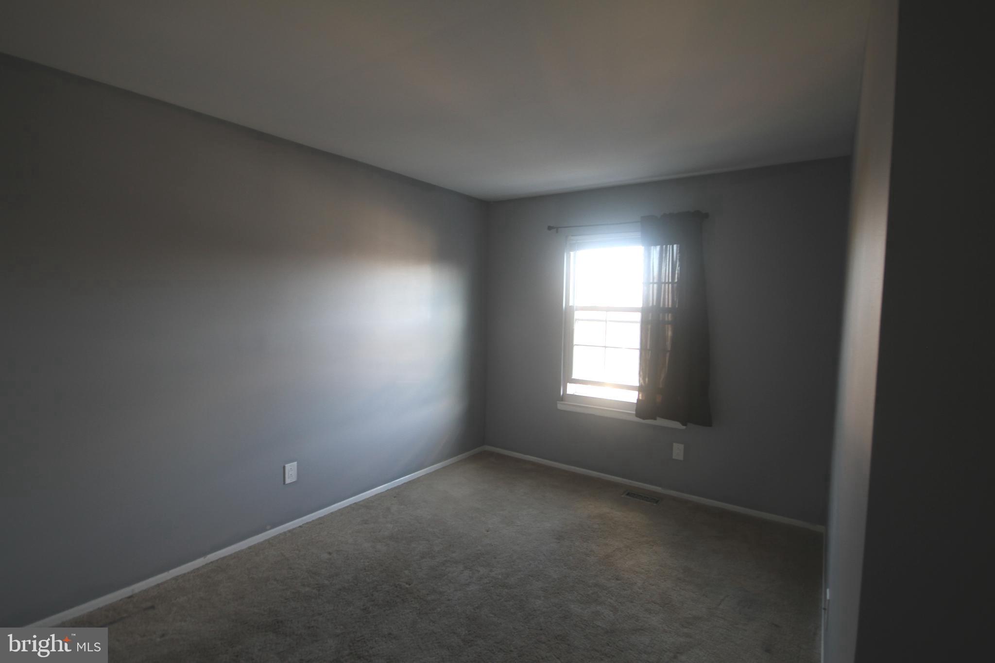 UPTON VILLAGE NORTH - Residential Lease