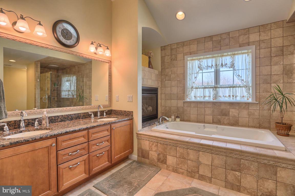 FAWN HILL ESTATES - Residential