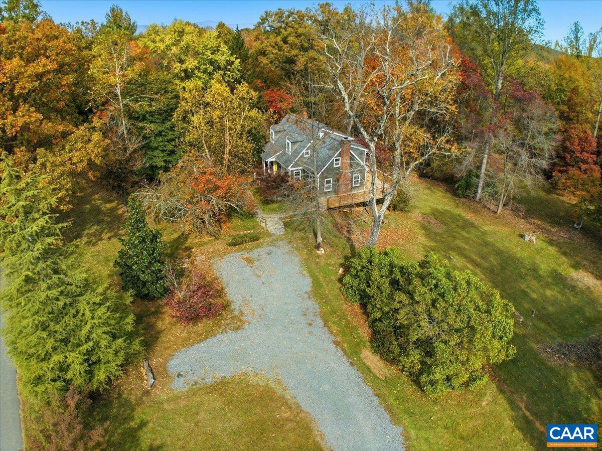 IVY WOODS - Residential