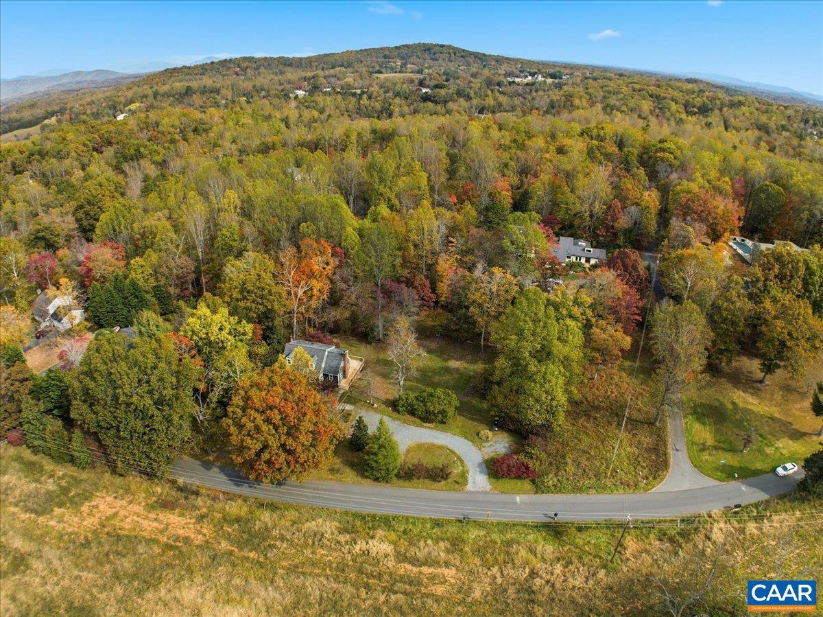 IVY WOODS - Residential