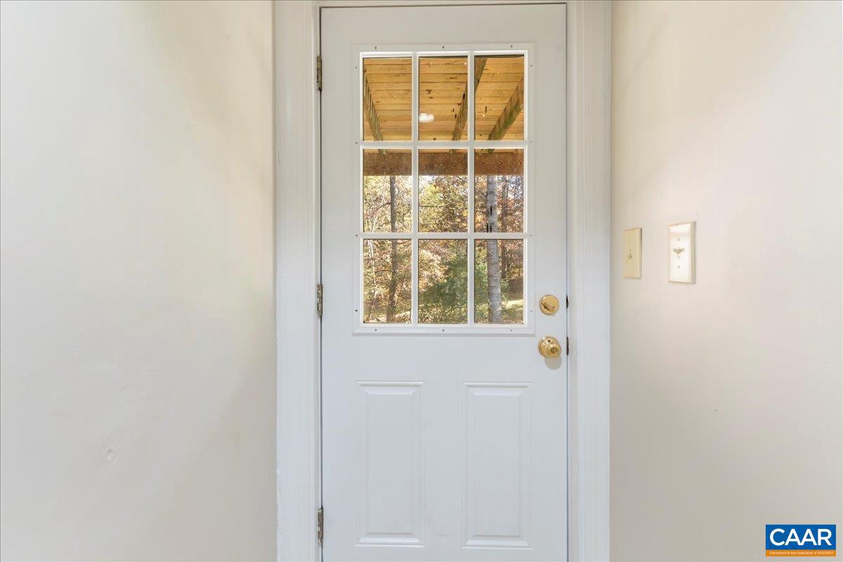 IVY WOODS - Residential