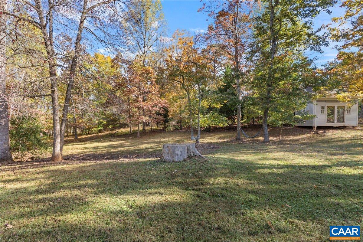 IVY WOODS - Residential