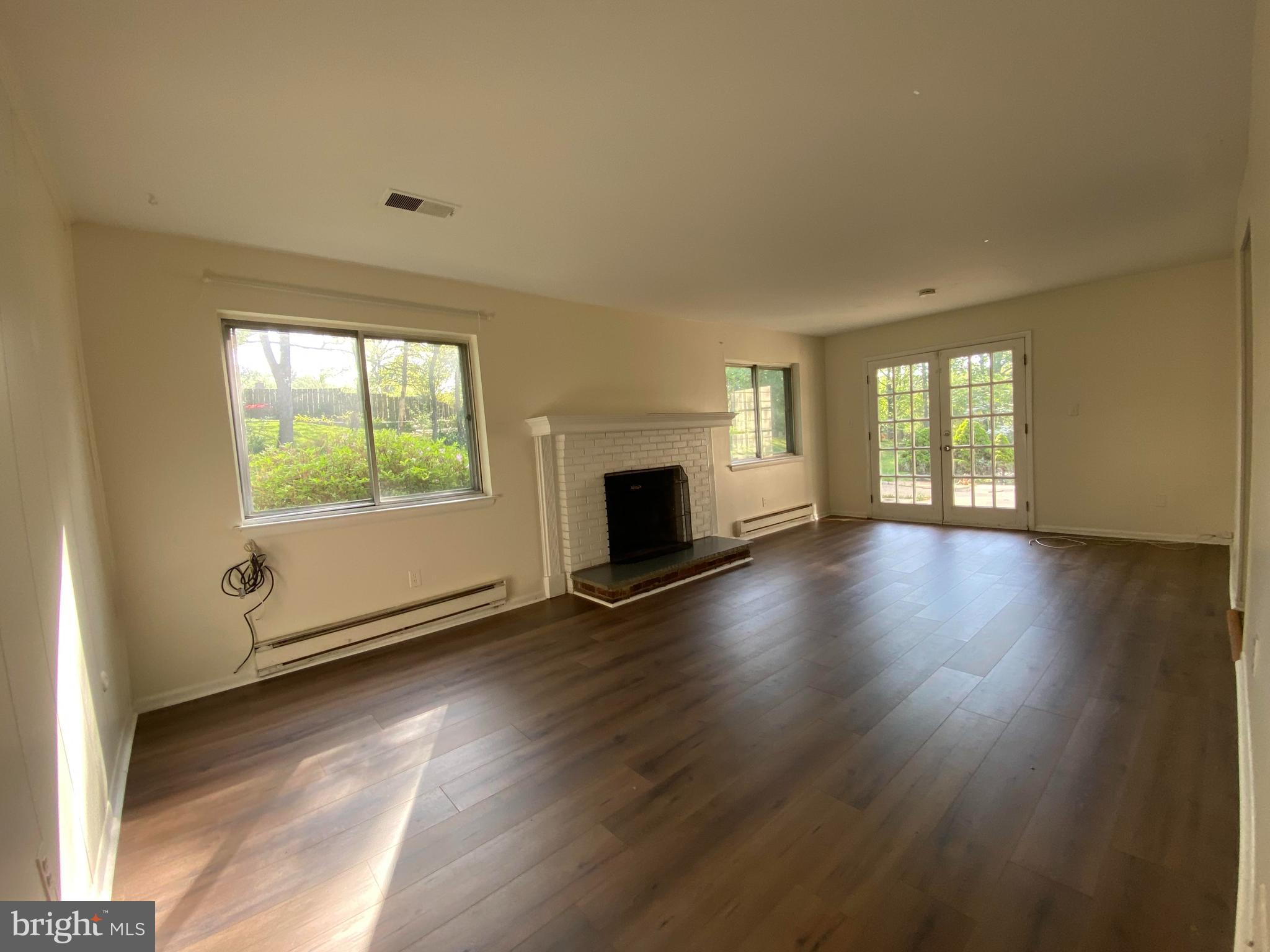 WOODLAWN TERRACE - Residential Lease