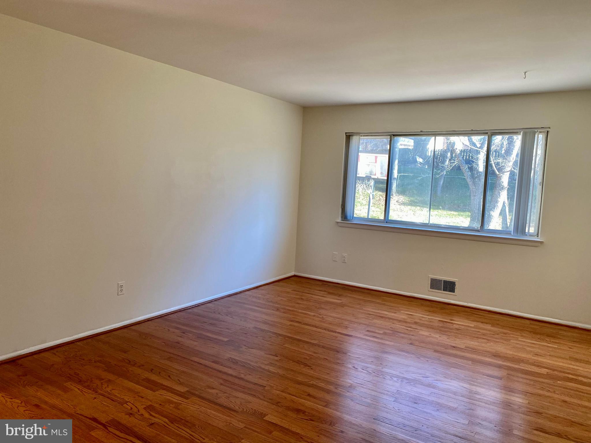 WOODLAWN TERRACE - Residential Lease