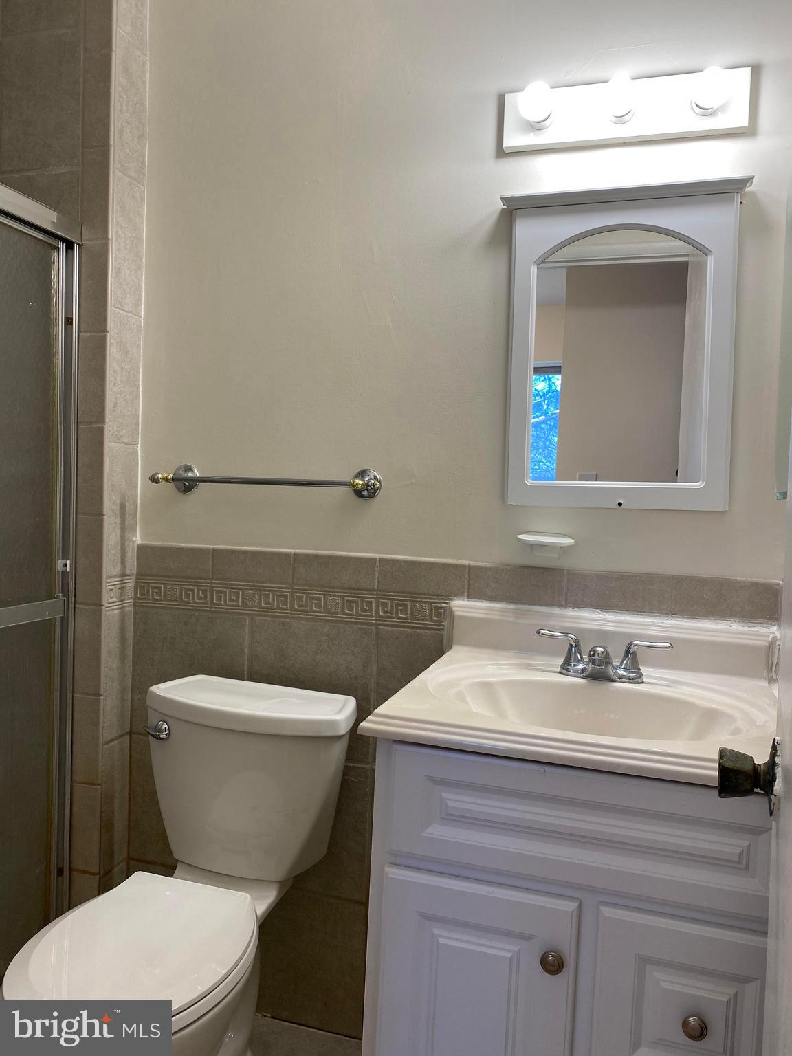 WOODLAWN TERRACE - Residential Lease