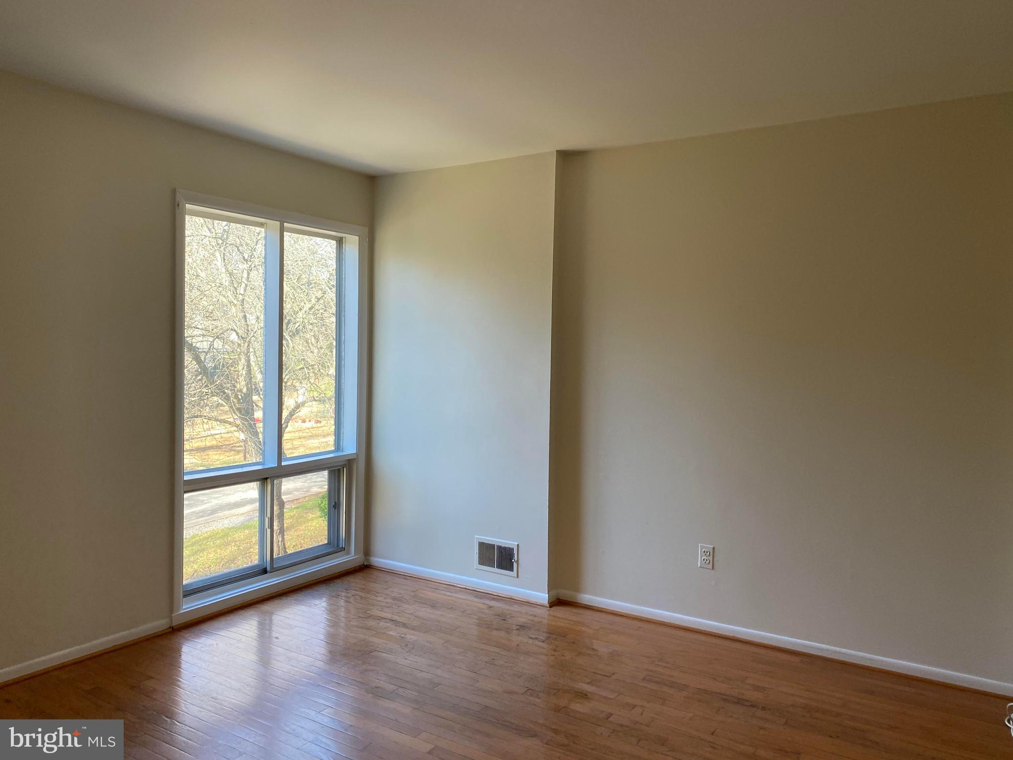 WOODLAWN TERRACE - Residential Lease