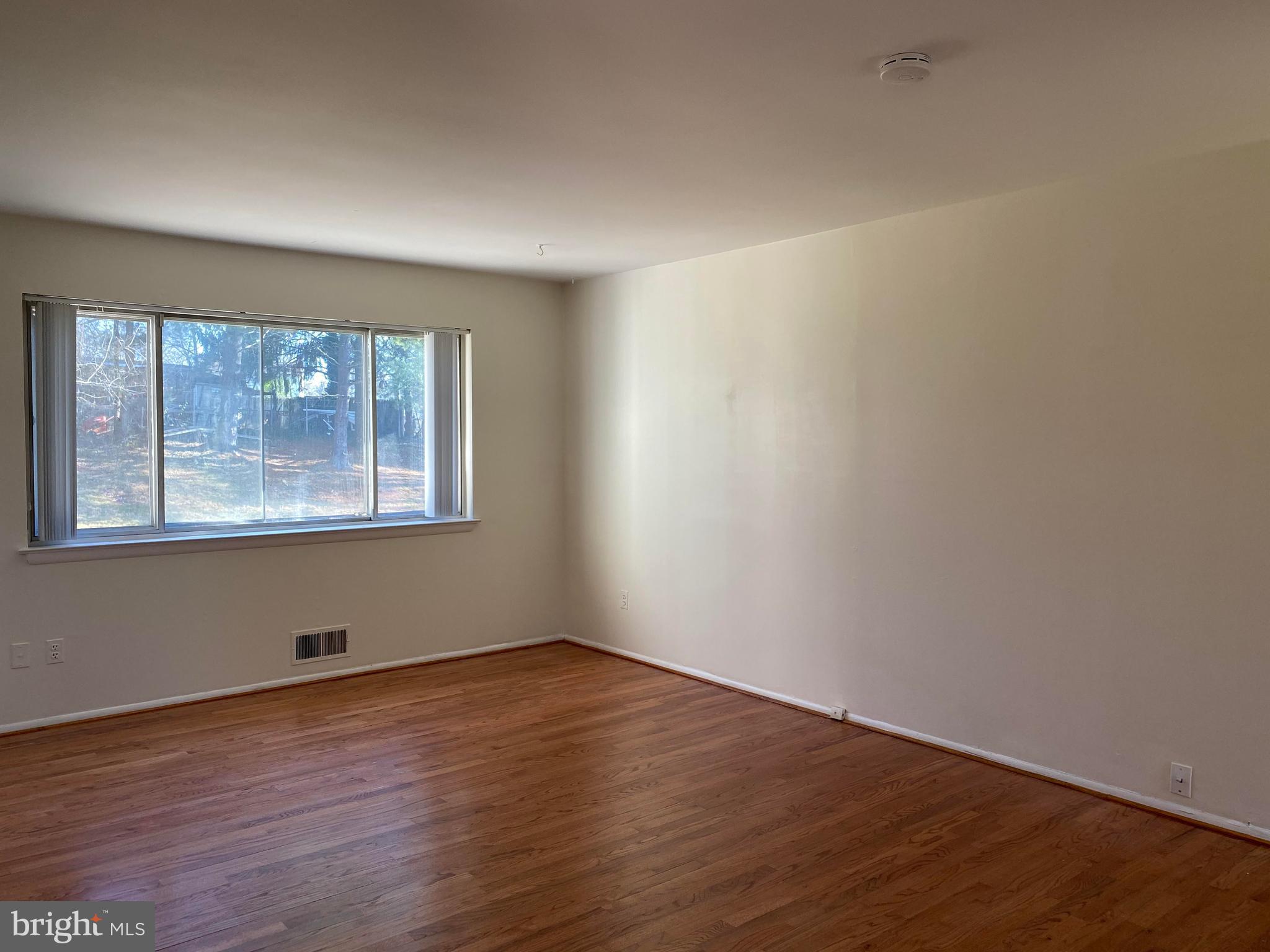 WOODLAWN TERRACE - Residential Lease