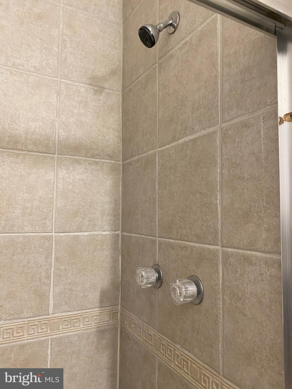 WOODLAWN TERRACE - Residential Lease