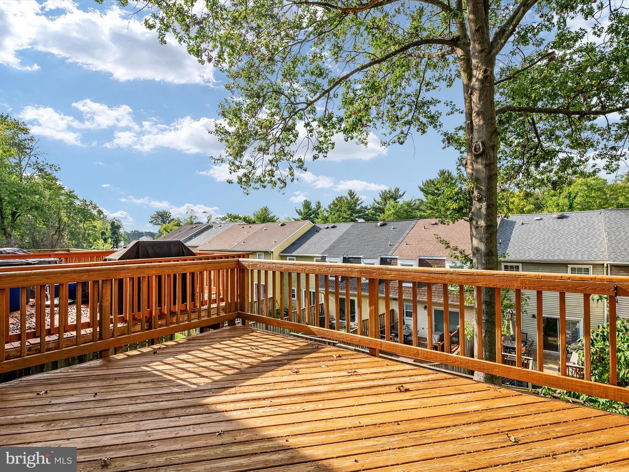 RICHARDSON MEWS - Residential