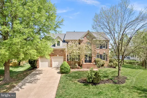 20738 Jersey Mills Place, Ashburn, VA MLS: VALO2094130