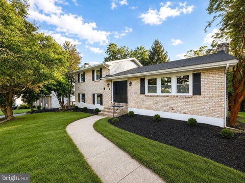 Homes For Sale - 10808 Royal Mews Road<br/> COCKEYSVILLE, MD 21030
