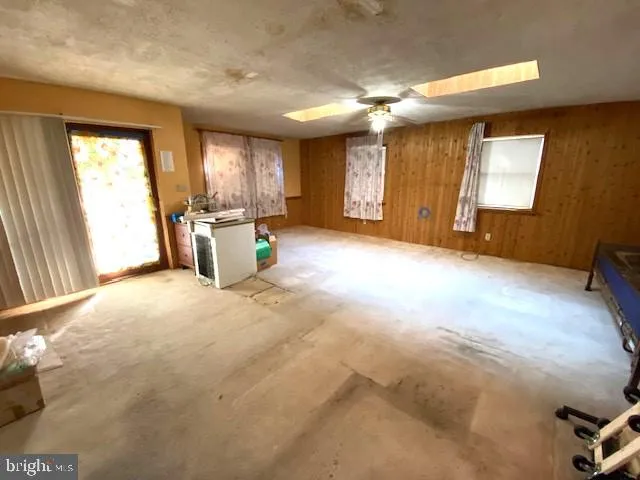 Topton, Pennsylvania 19562, United States, 3 Bedrooms Bedrooms, ,2 BathroomsBathrooms,Residential,Active,238156