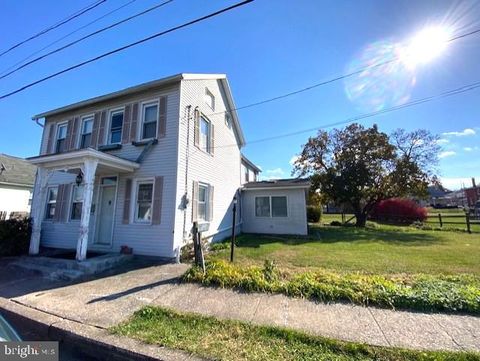 238 PENN STREET TOPTON PA 19562