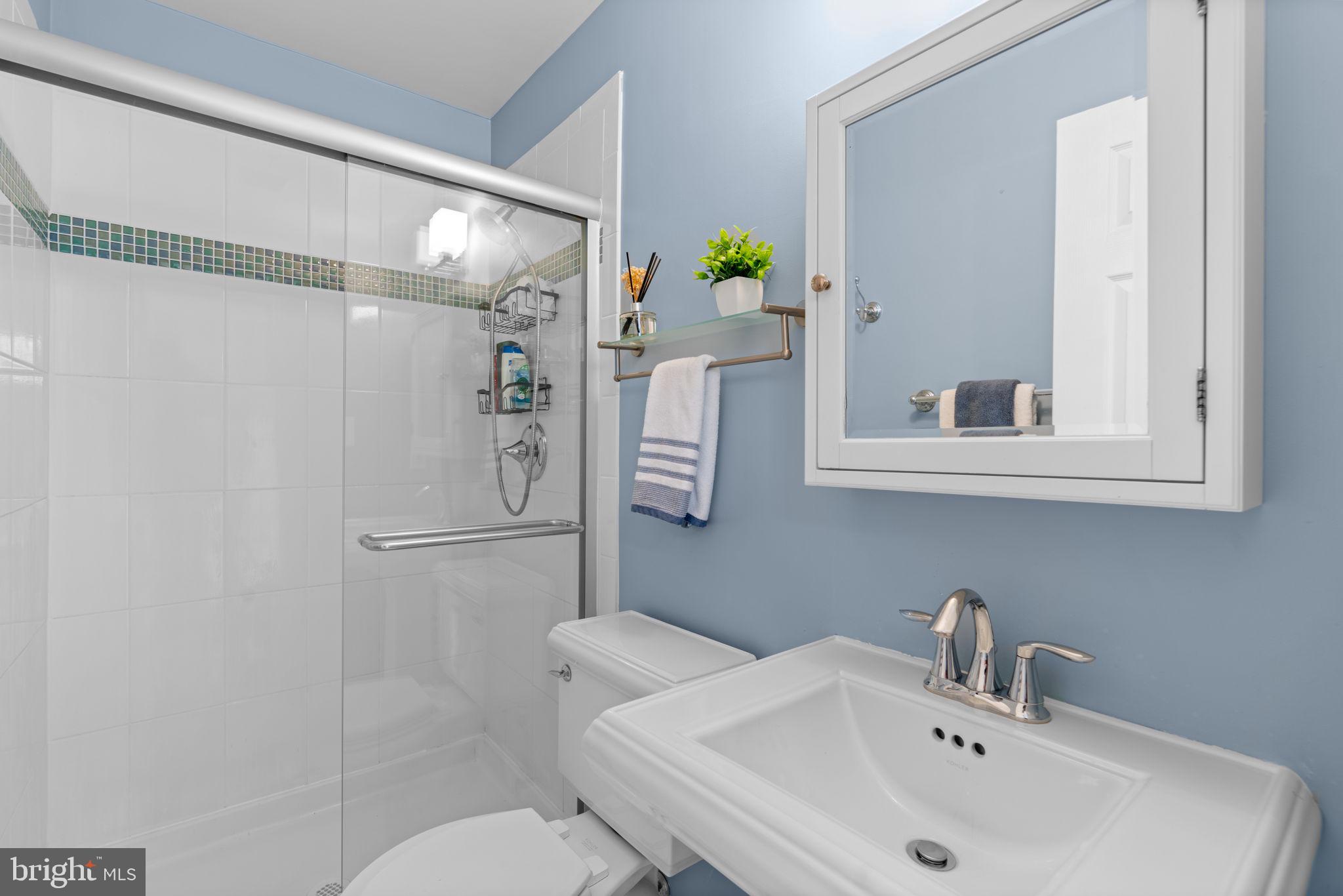MANHATTAN BEACH - Residential
