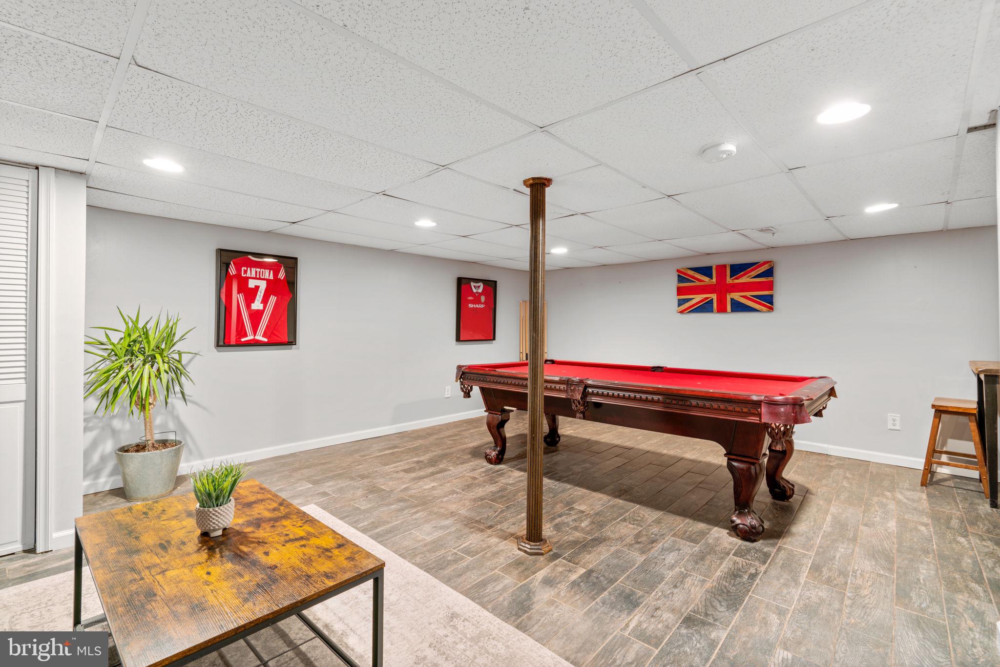 MANHATTAN BEACH - Residential