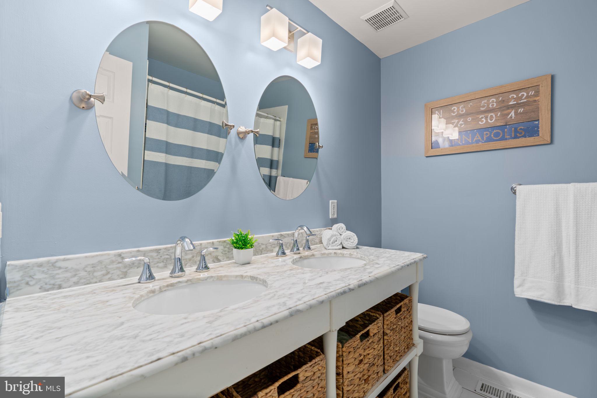 MANHATTAN BEACH - Residential