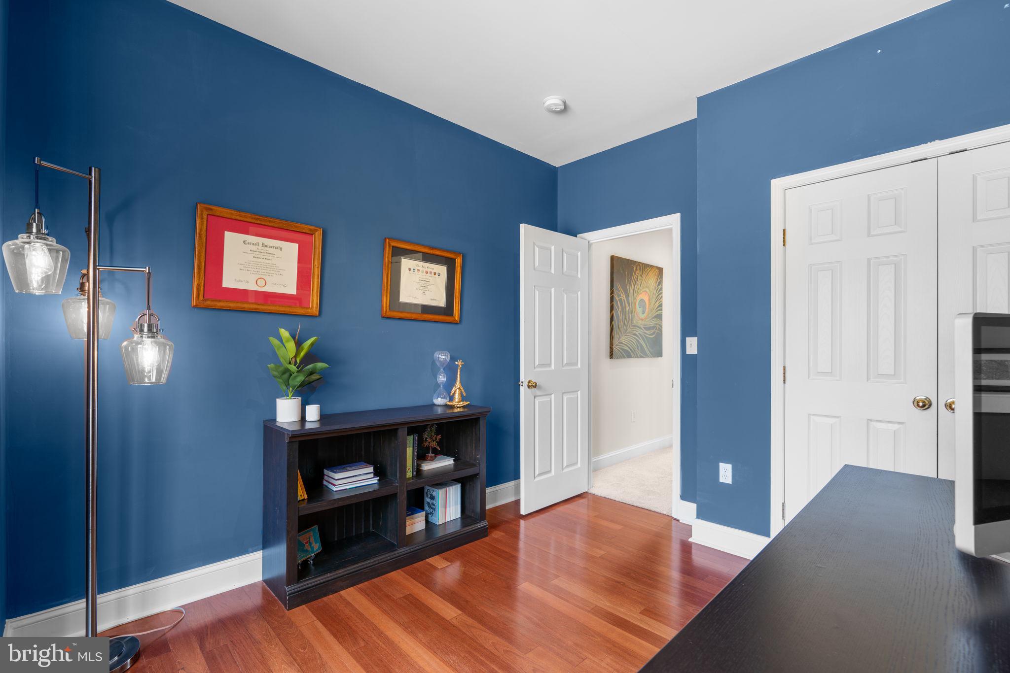 MANHATTAN BEACH - Residential