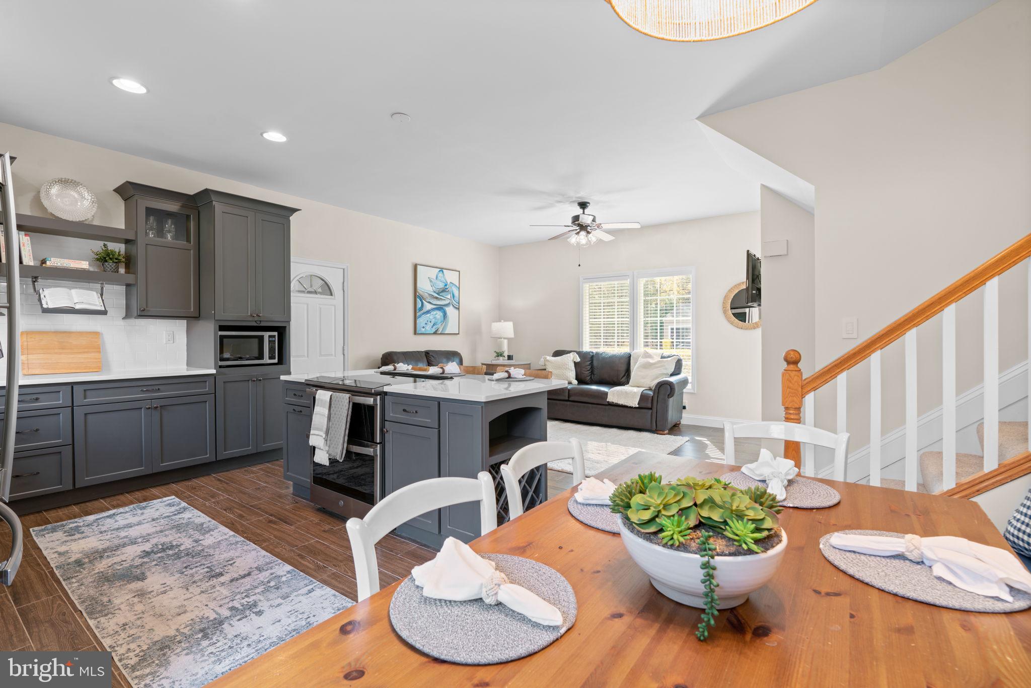 MANHATTAN BEACH - Residential