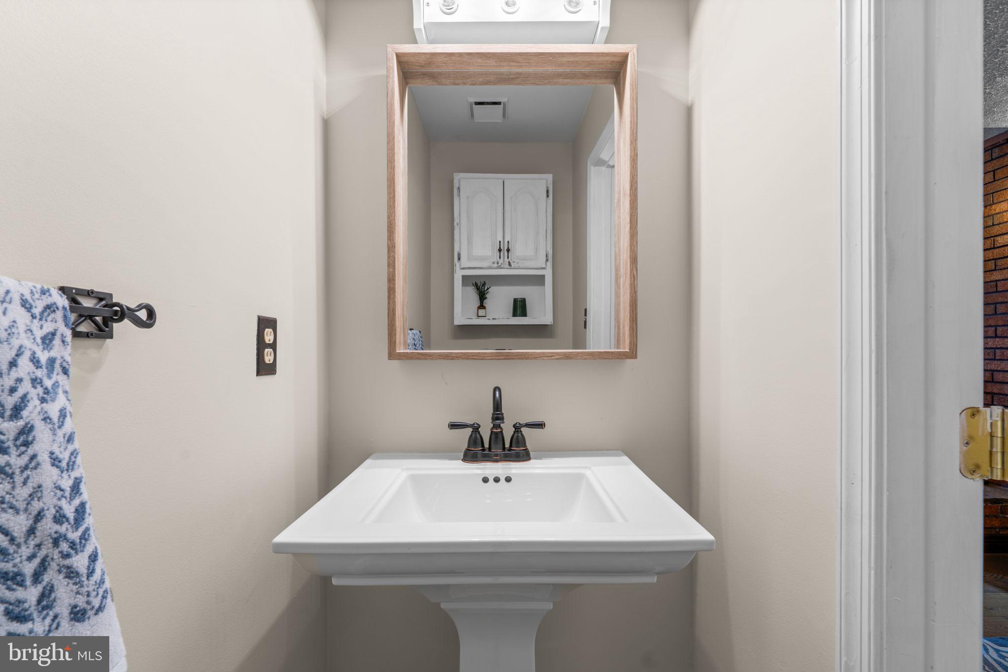 MANHATTAN BEACH - Residential