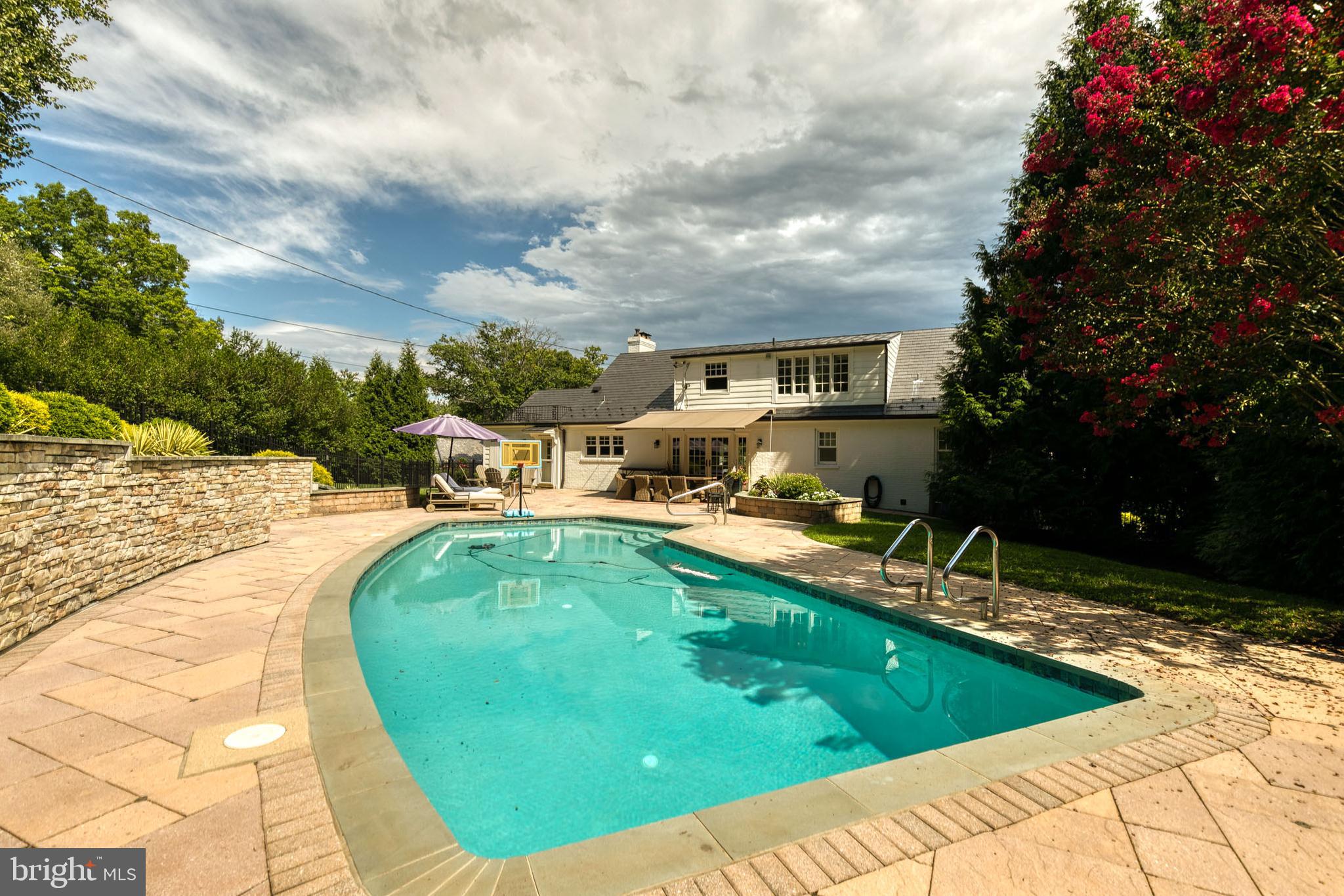 WAKEFIELD - Residential