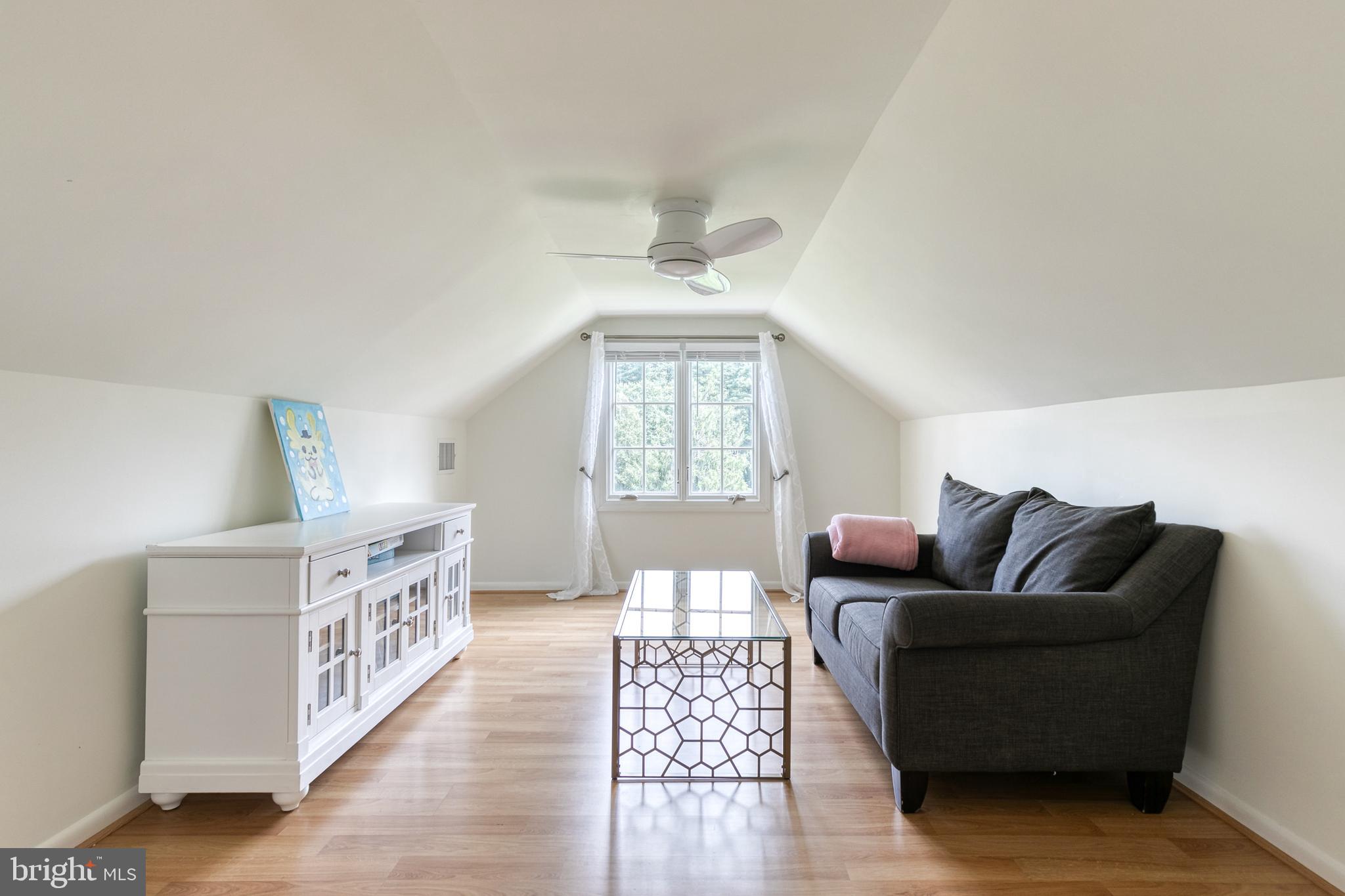 WAKEFIELD - Residential