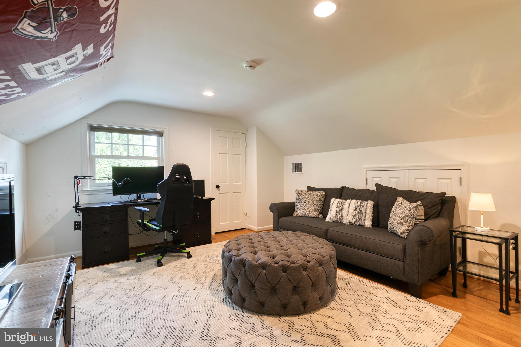 WAKEFIELD - Residential